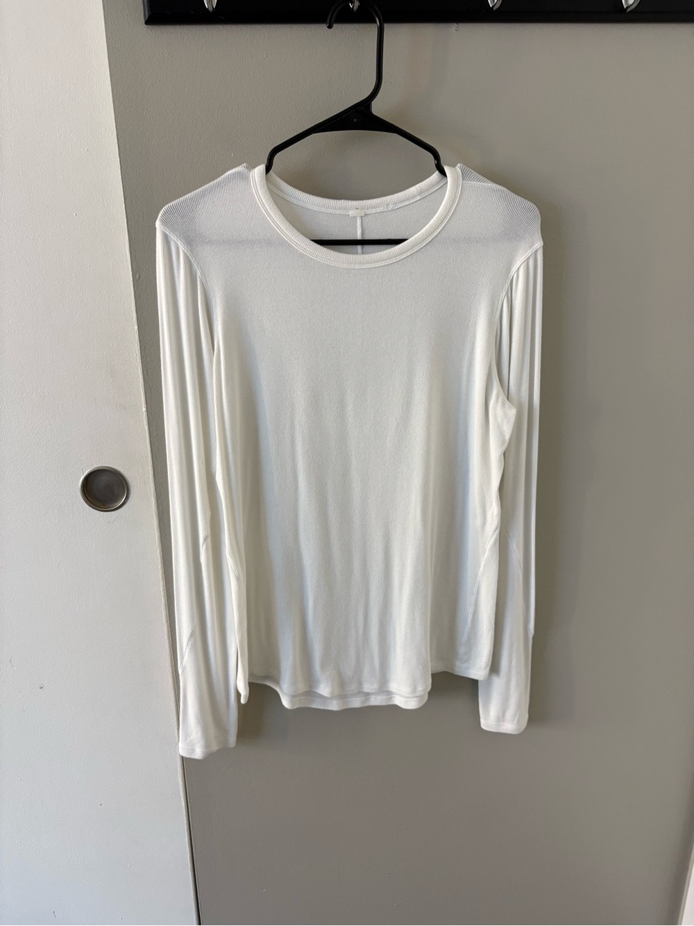 Lululemon White Ribbed Long Sleeve Activewear Top Size Women’s XL
